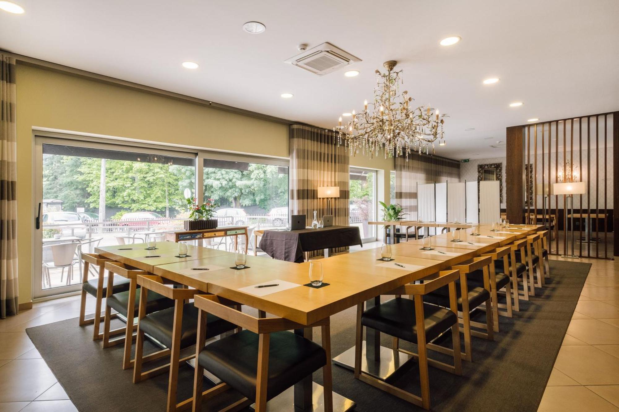 Alva Valley Hotel Оливейра ду Оспитал Екстериор снимка